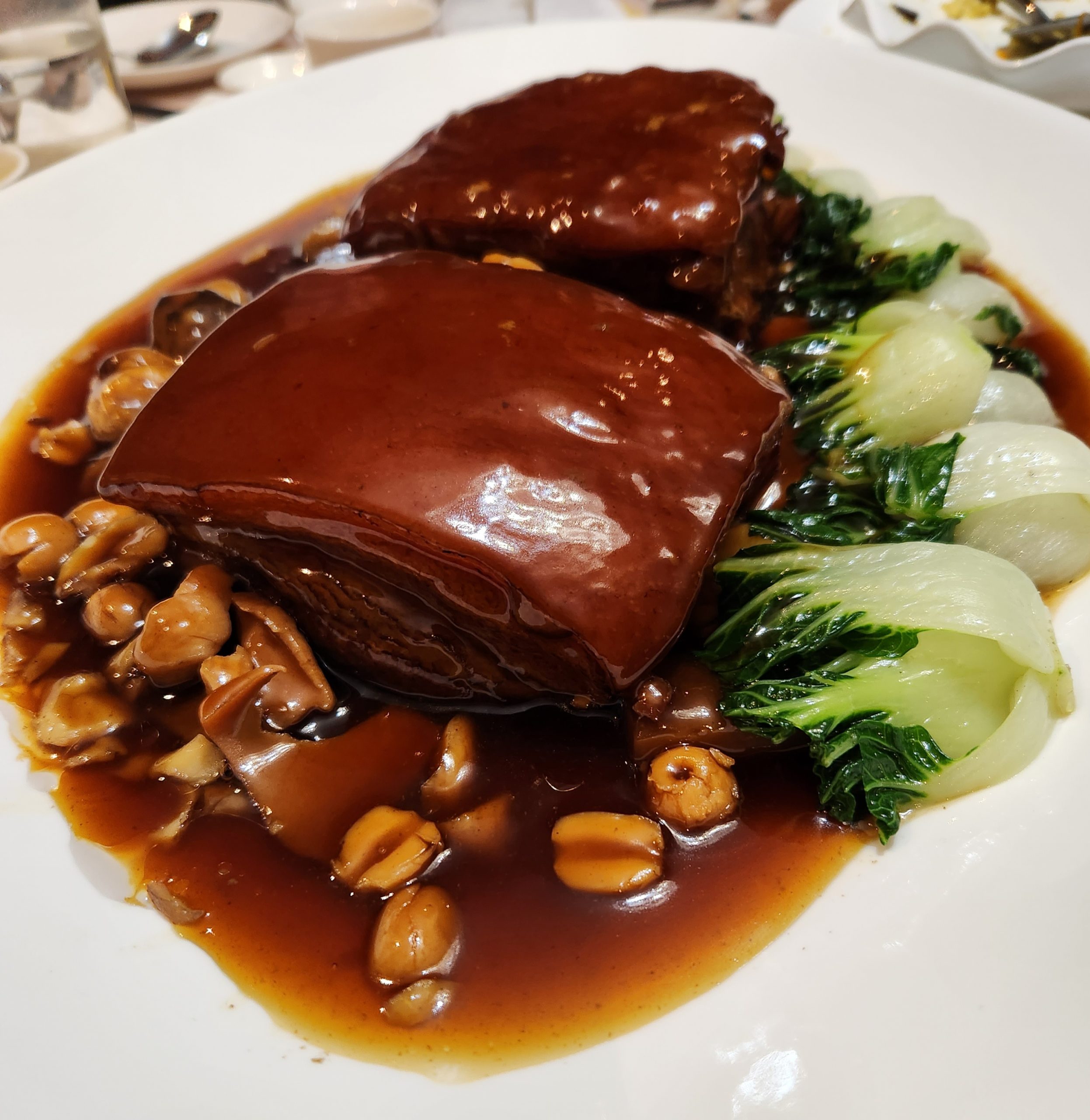 8 special menus at Elegant Inn Hong Kong Cuisine for CNY